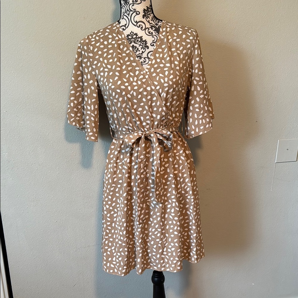 SHEIN Tan Cream Flutter Sleeve Sundress